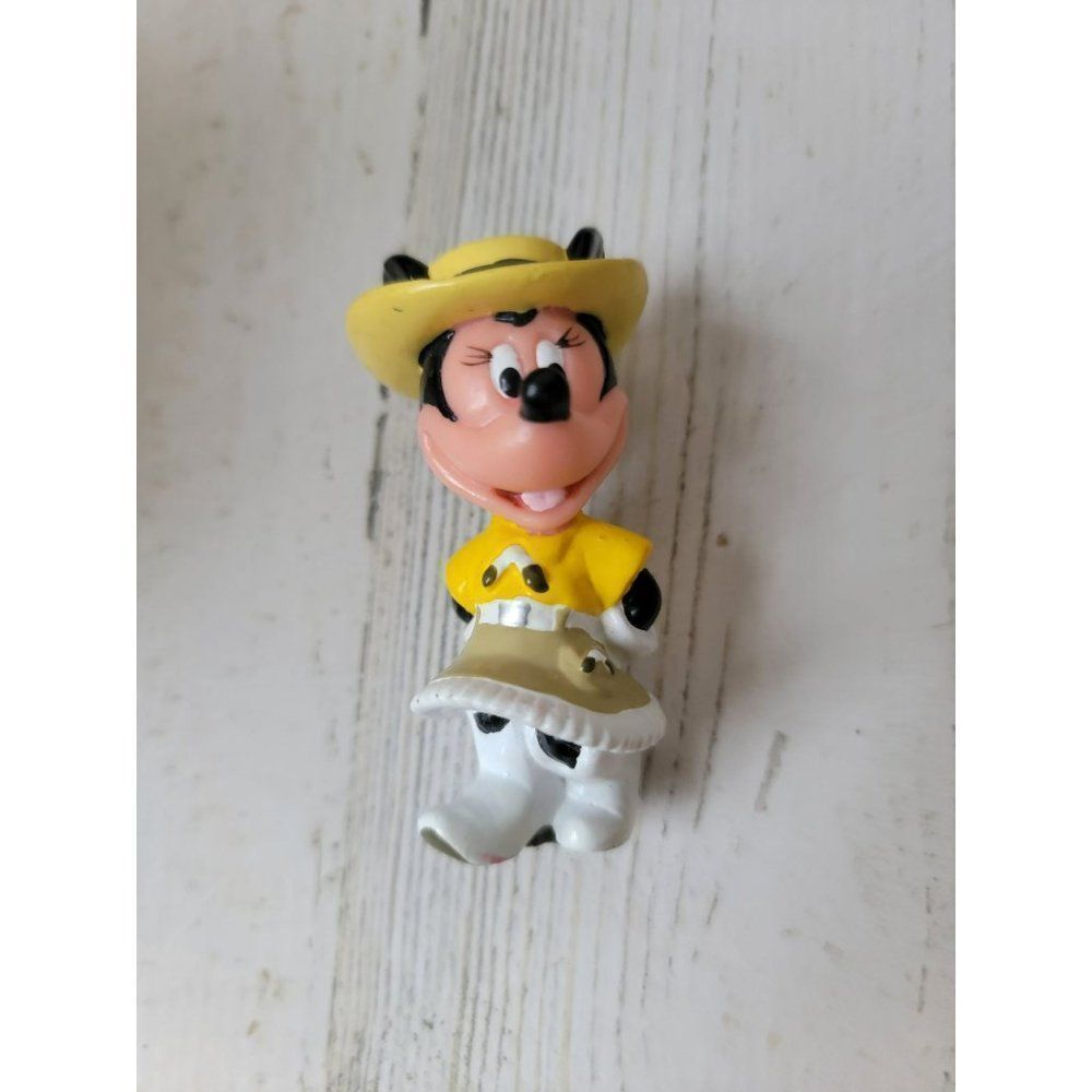 Minnie Mouse yellow cowgirl skirt Disney Pixar toy figure